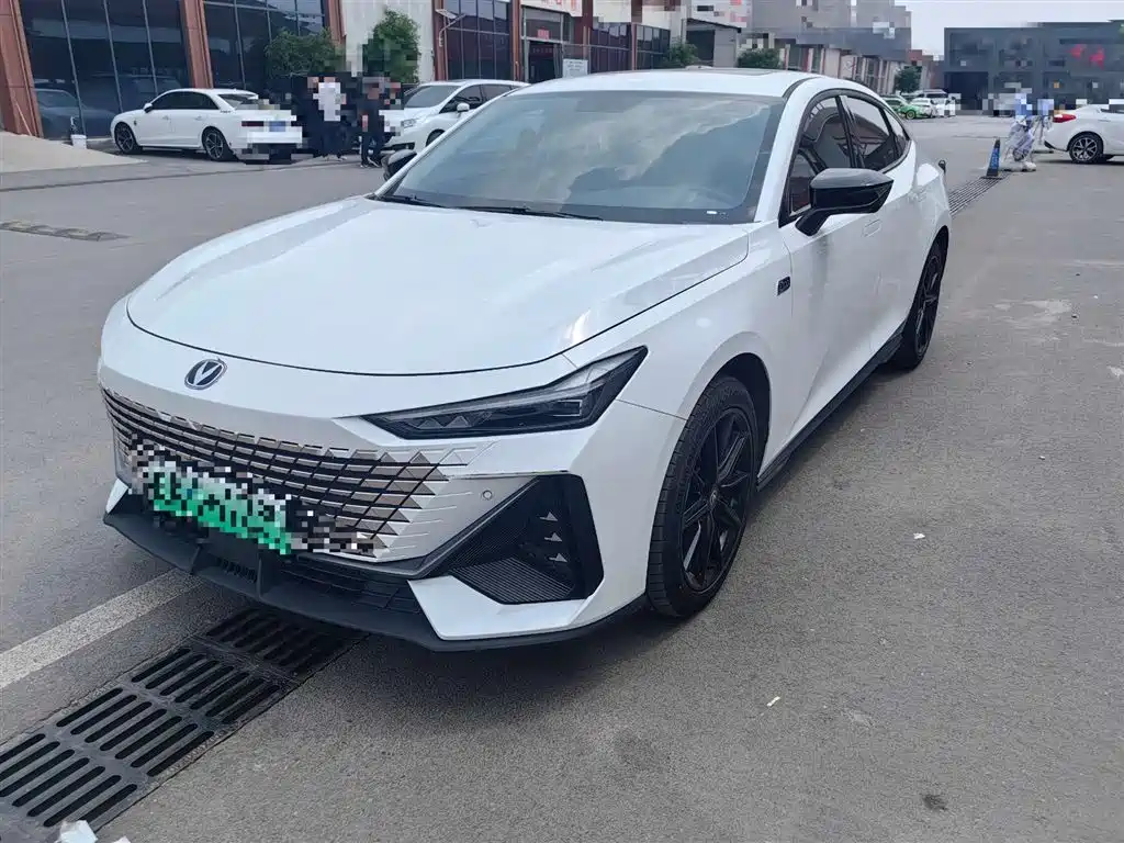 Changan UNI-V iDD 2023