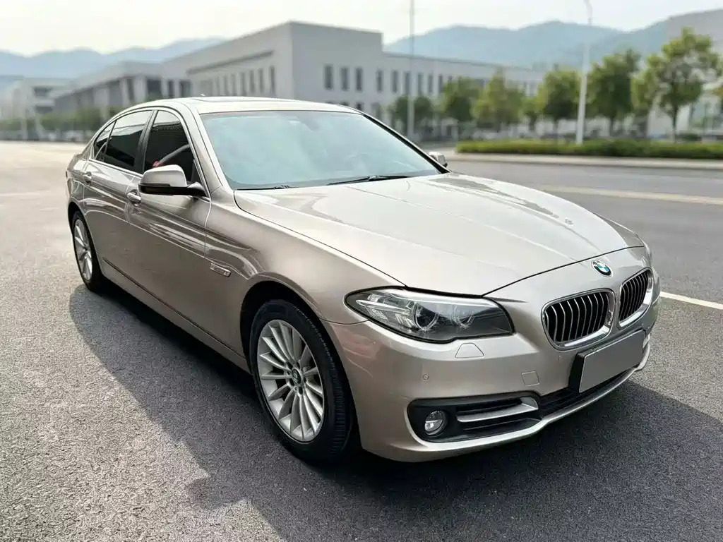 BMW 3 Series — миниатюра 3