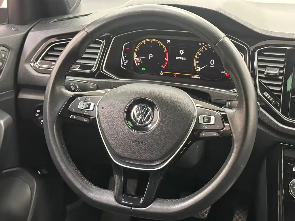 Volkswagen T-Roc — миниатюра 20