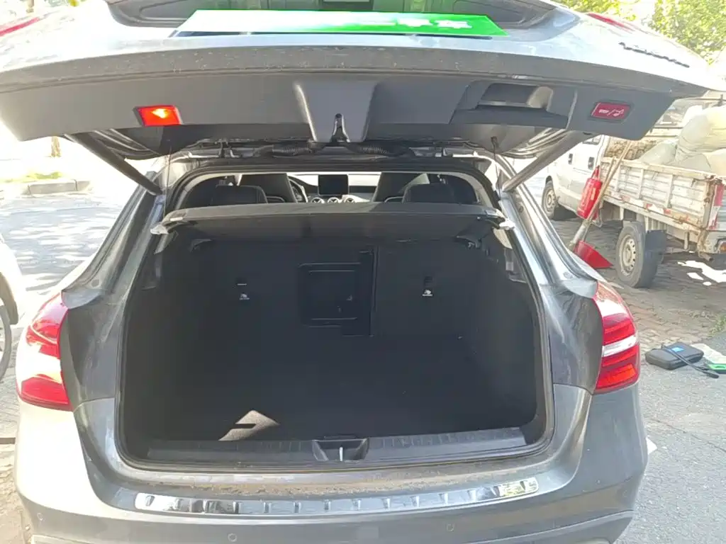 Mercedes-Benz GLA — миниатюра 19