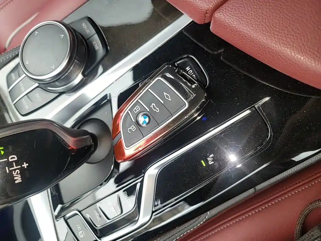 BMW 5 Series — миниатюра 9