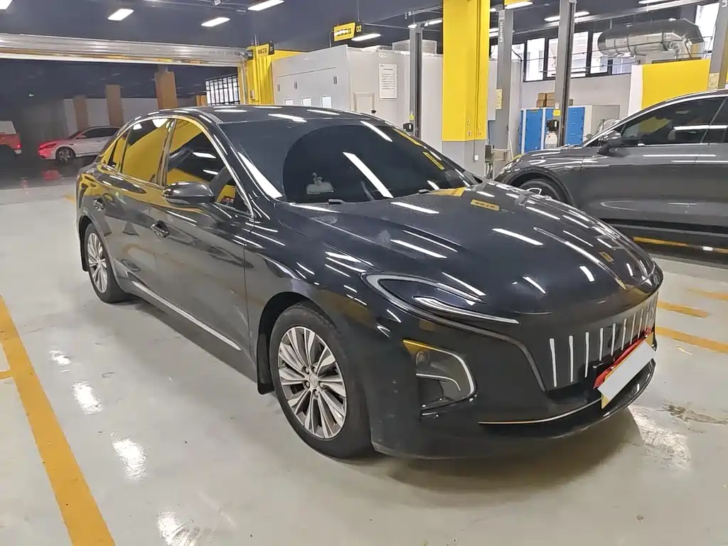Hongqi Hongqi E-QM5 — миниатюра 5