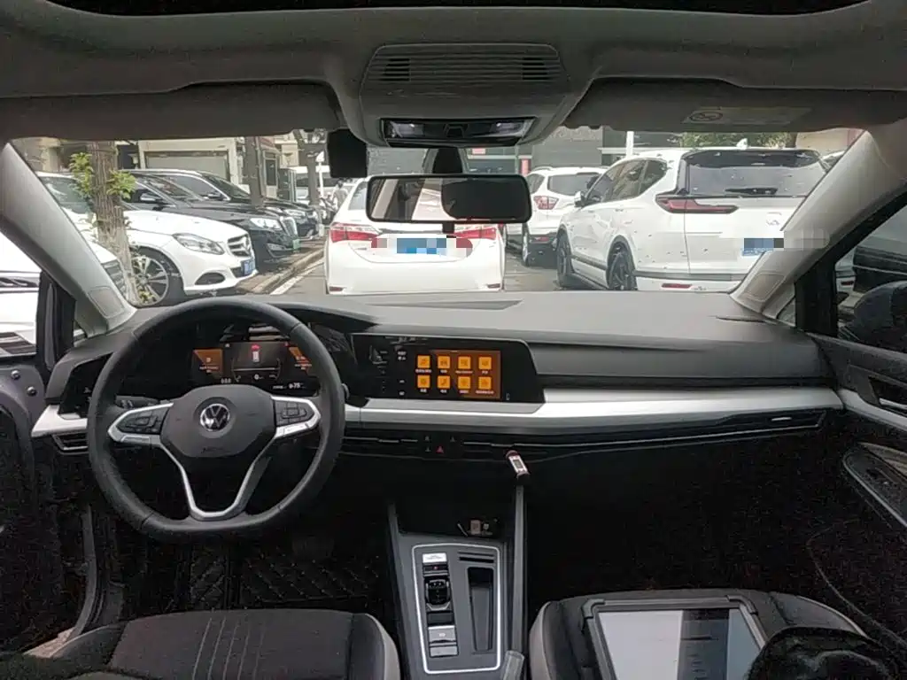 Volkswagen Golf — миниатюра 10