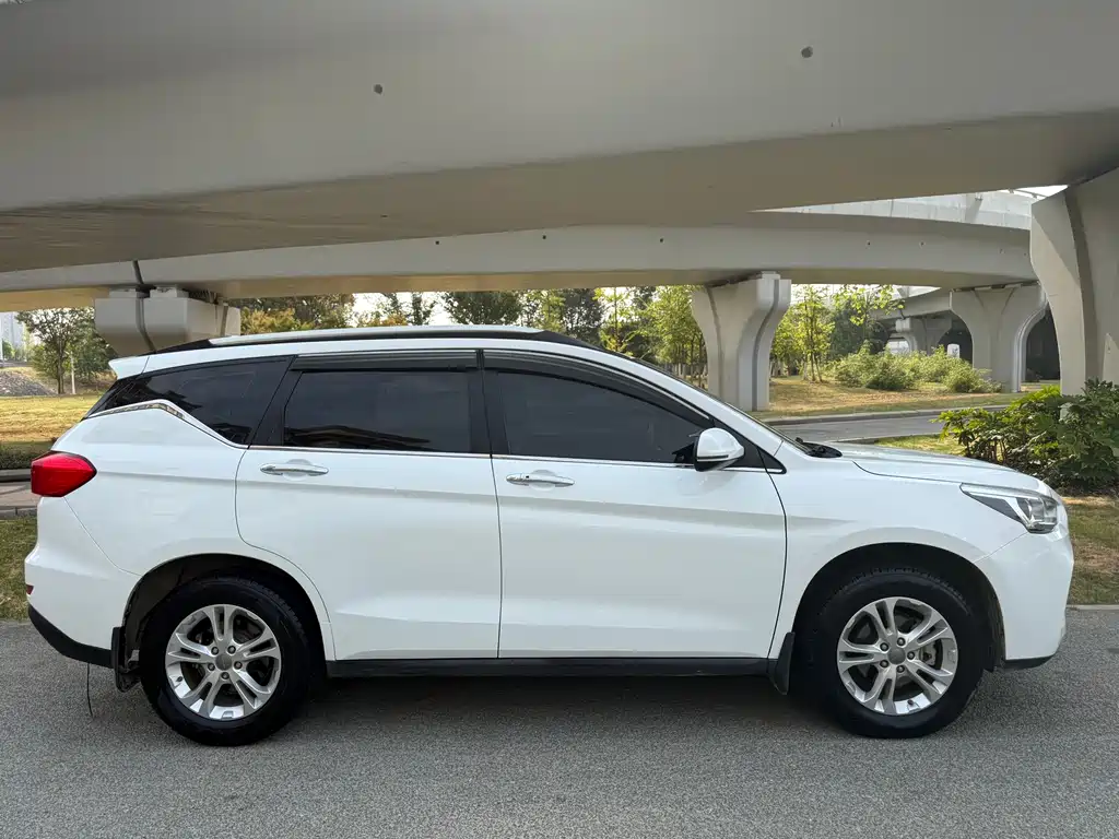 Haval M6 — миниатюра 7