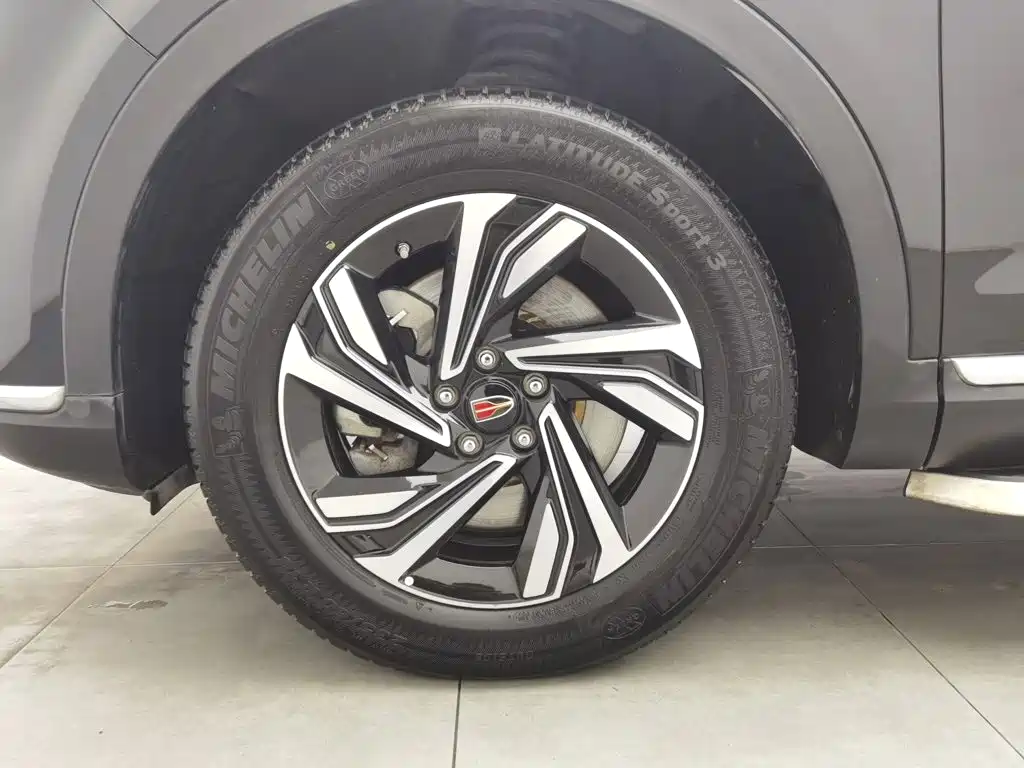 Hongqi Hongqi HS5 — миниатюра 17
