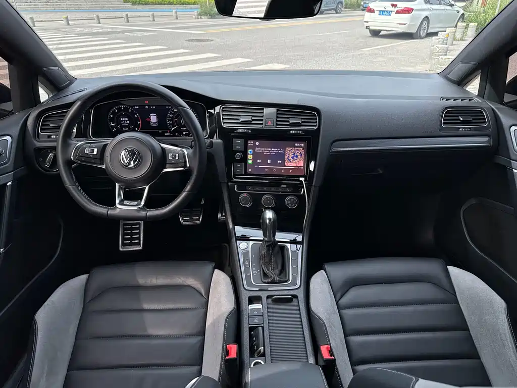Volkswagen Golf — миниатюра 3