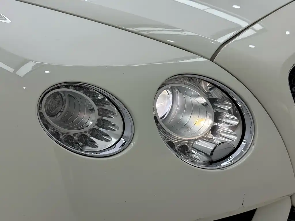 Bentley Continental — миниатюра 21