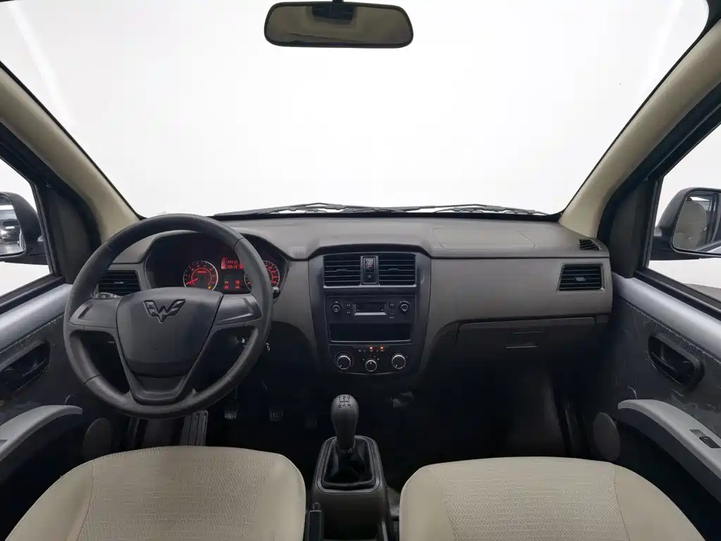 Wuling Rongguang S — миниатюра 5