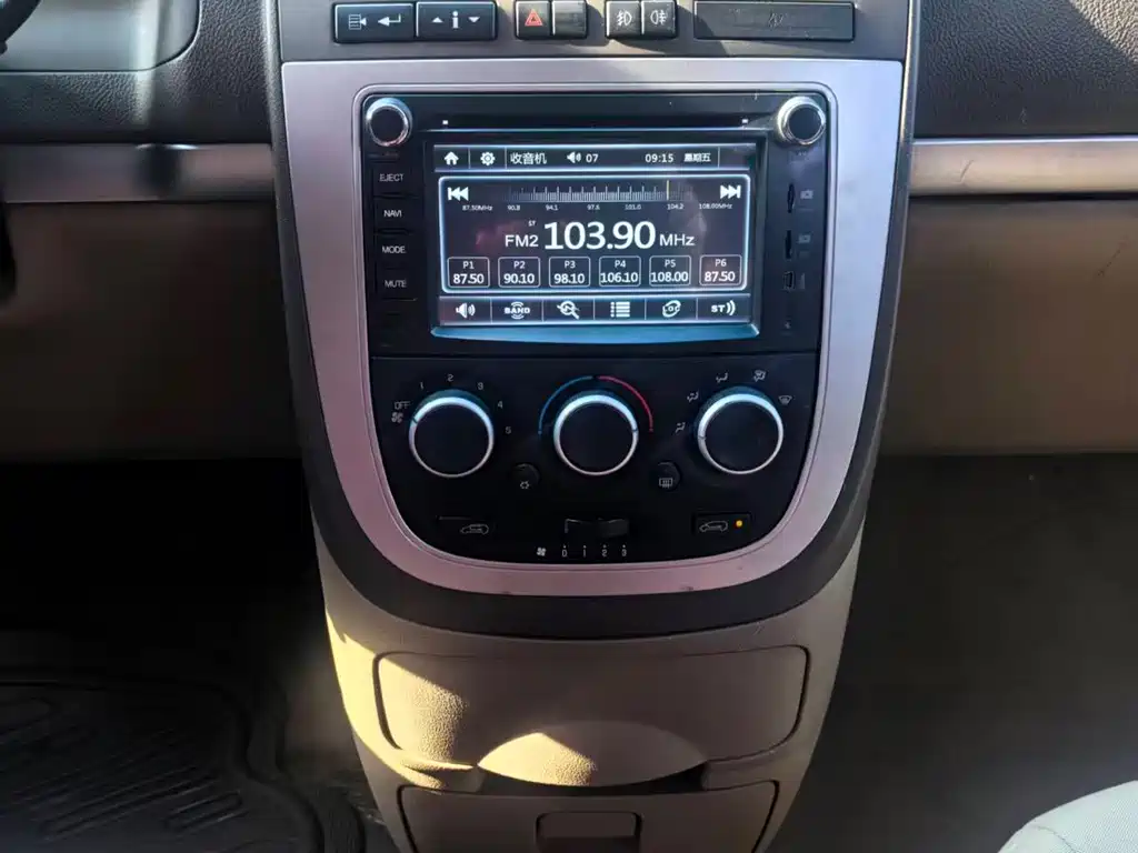 Buick GL8 — миниатюра 19