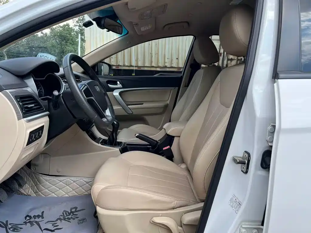 Geely Emgrand — миниатюра 7