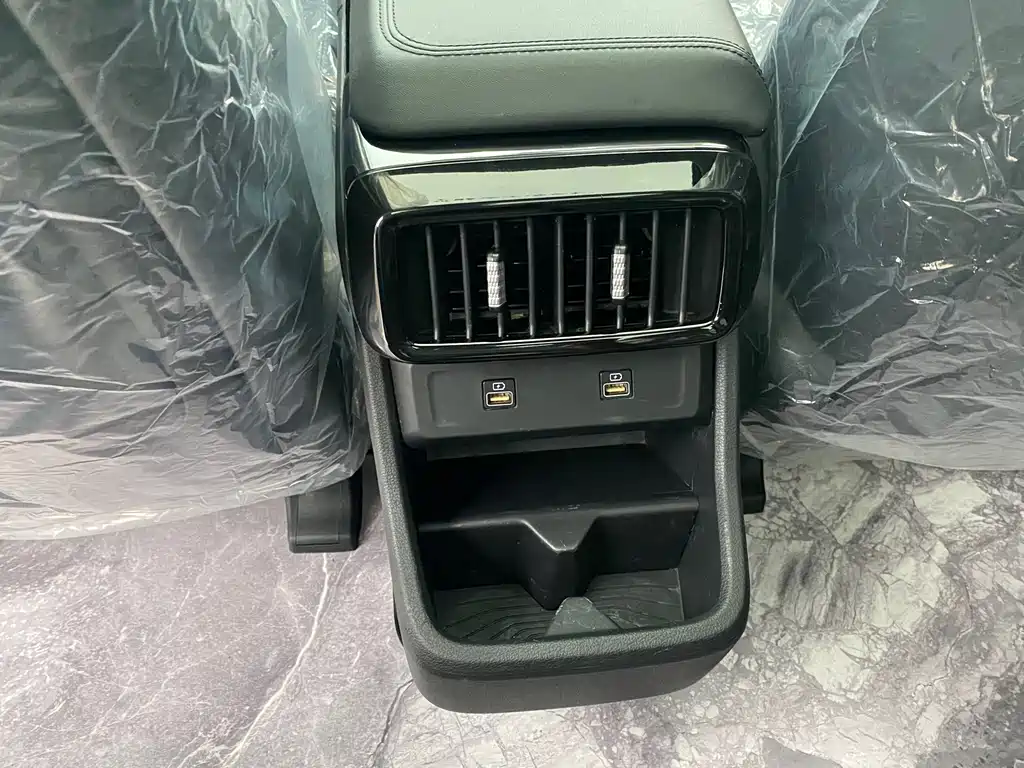 Hyundai Custo — миниатюра 18