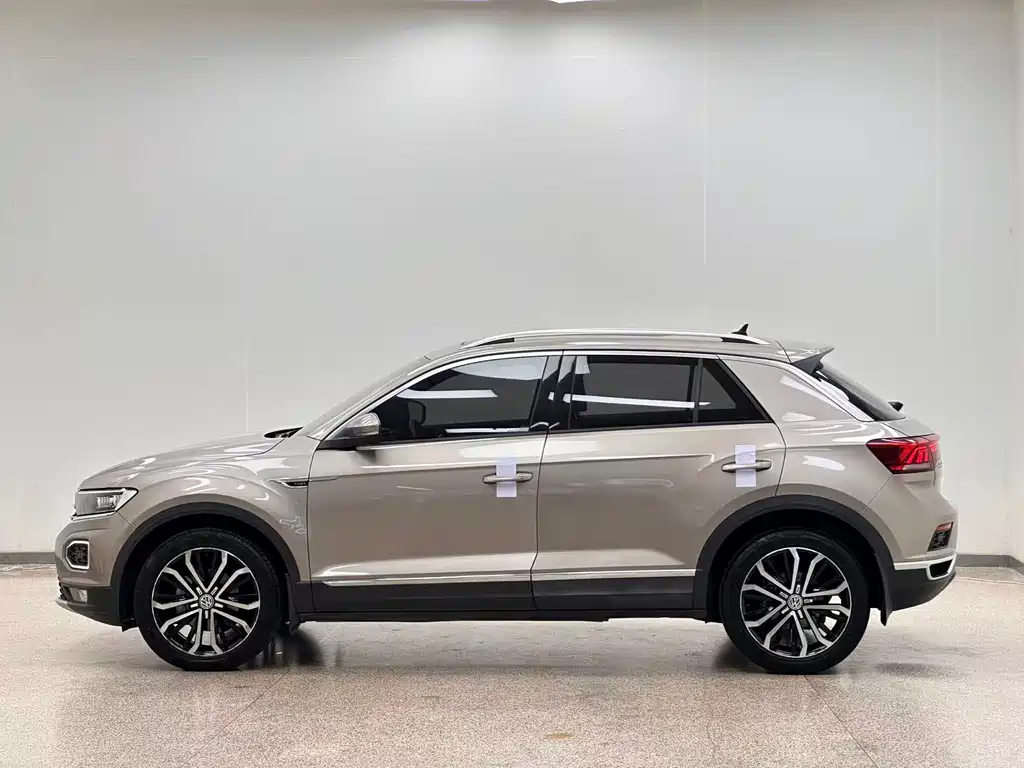 Volkswagen T-Roc — миниатюра 12