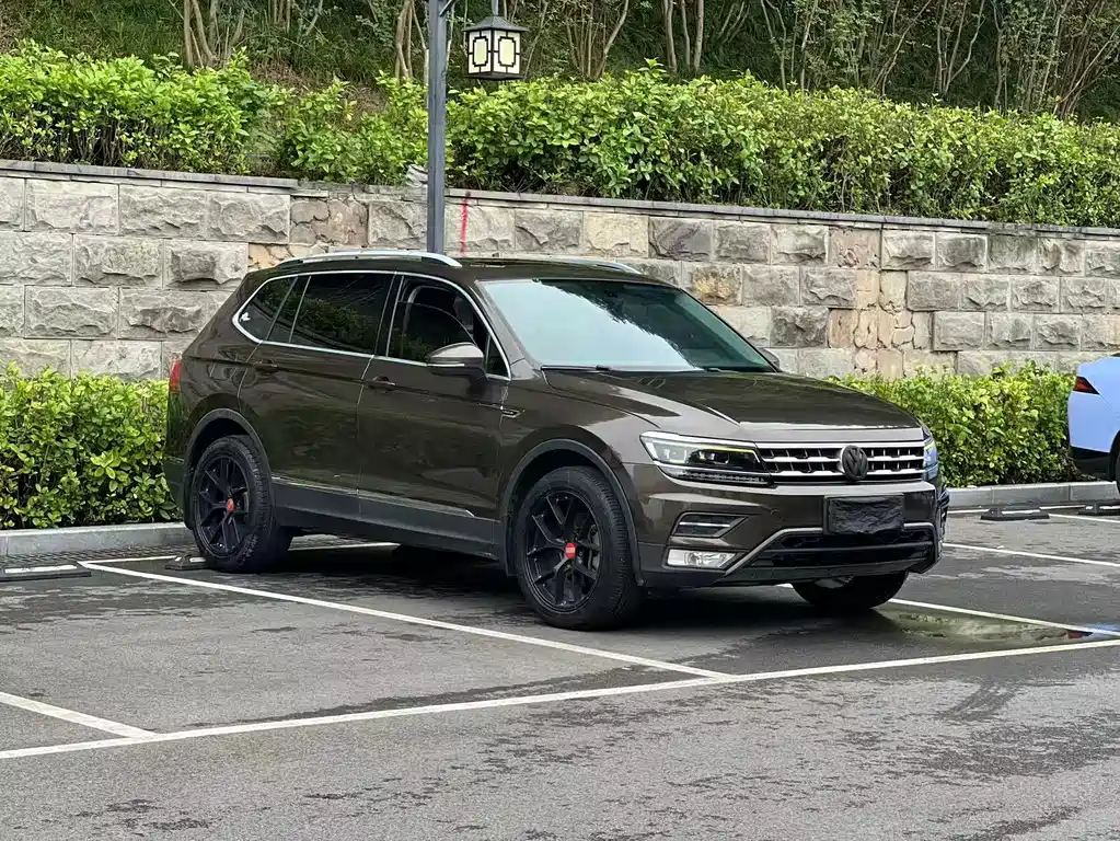 Volkswagen Tiguan L — миниатюра 3