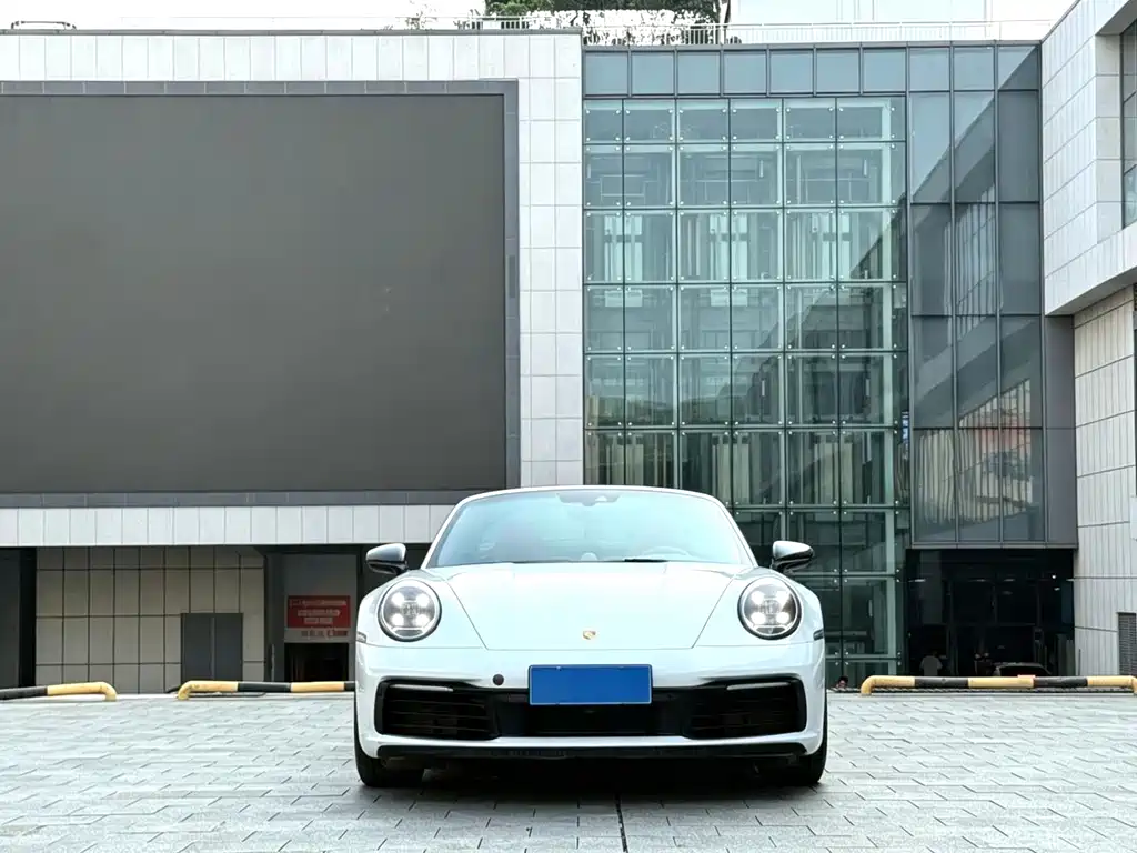 Porsche 911 2023 Targa 4 3.0T