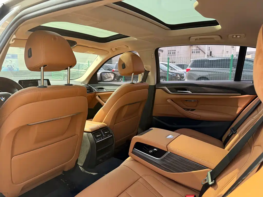 BMW 5 SERIES NEW ENERGY