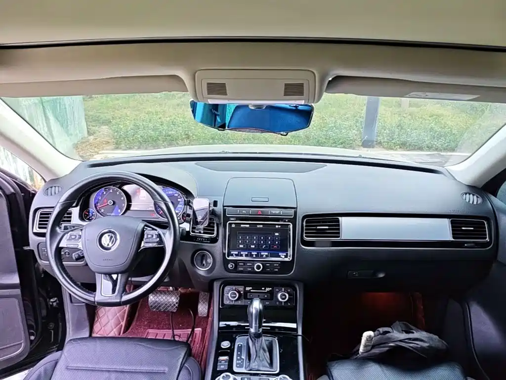 Volkswagen Touareg — миниатюра 10