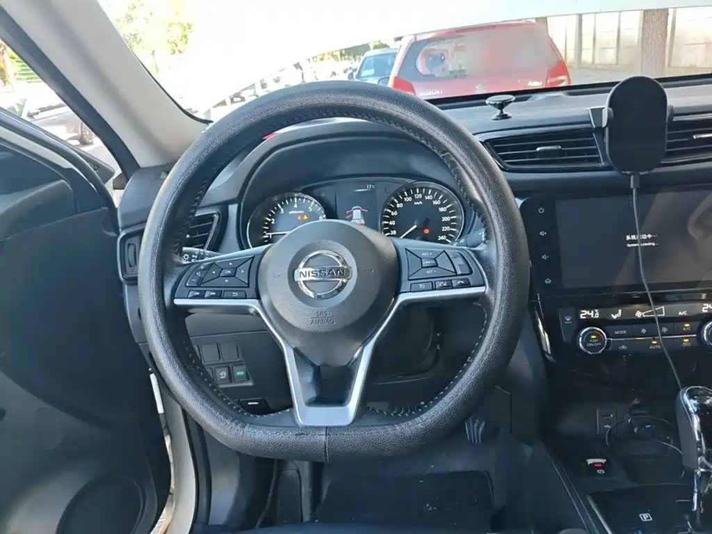Nissan X-Trail — миниатюра 13