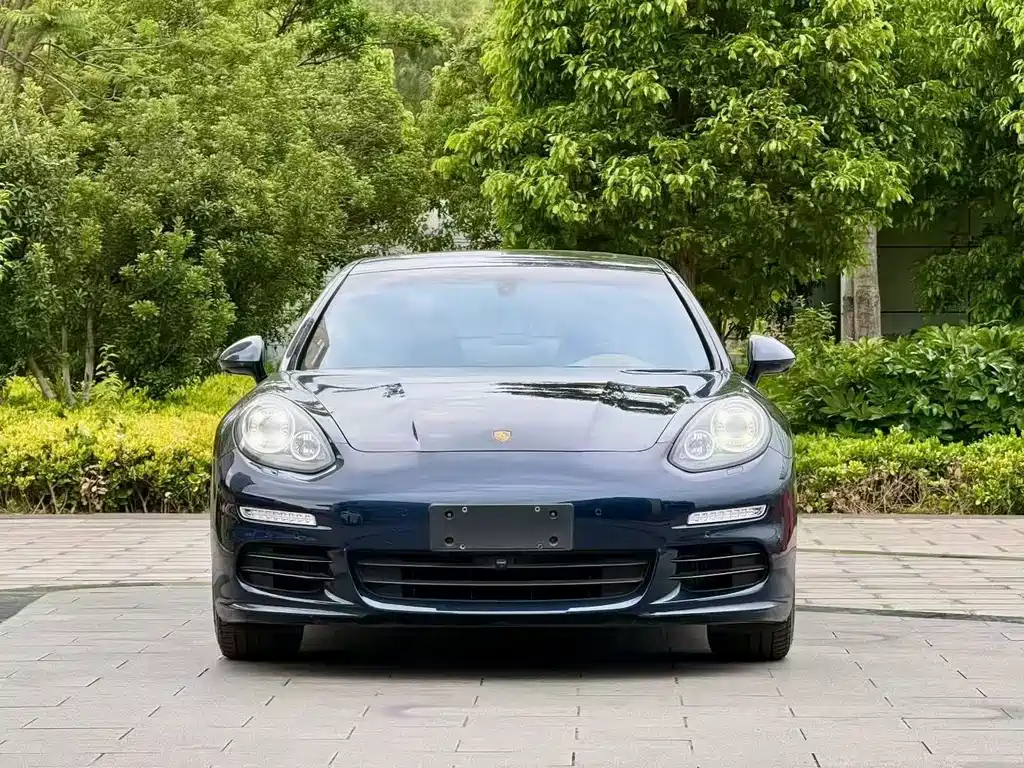 Porsche Panamera — миниатюра 2