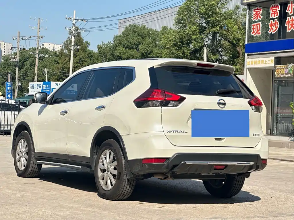 Nissan X-Trail — миниатюра 7