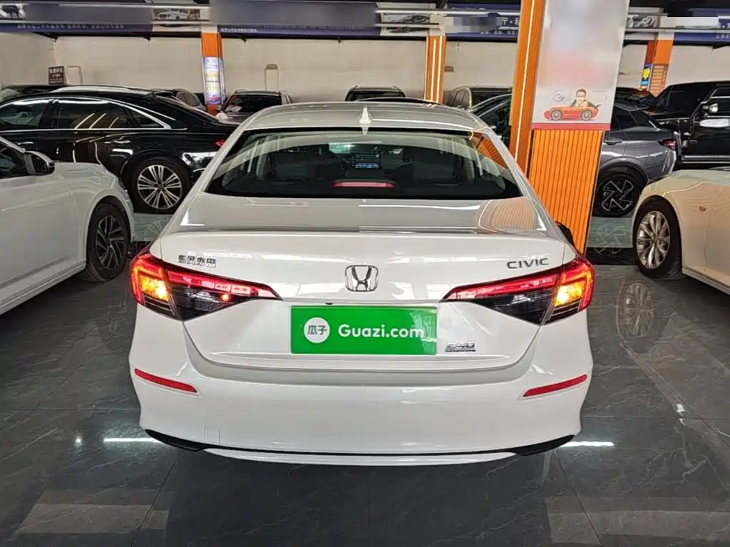 Honda Civic — миниатюра 6