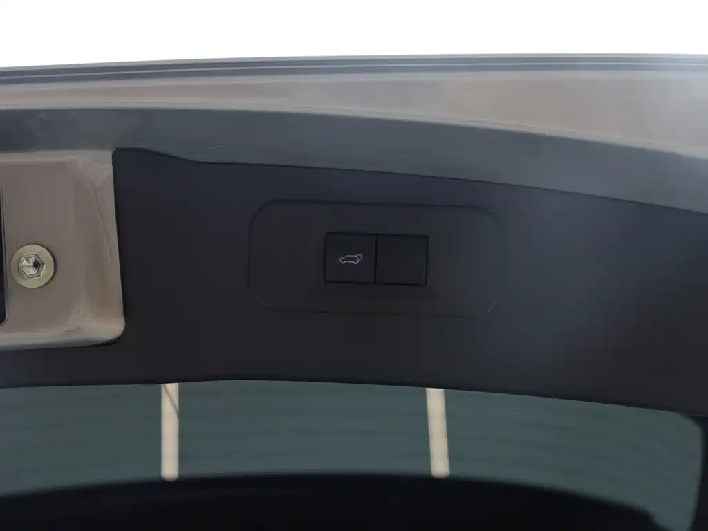 Lexus NX — миниатюра 11
