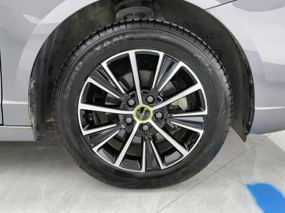 Roewe i5 — миниатюра 6
