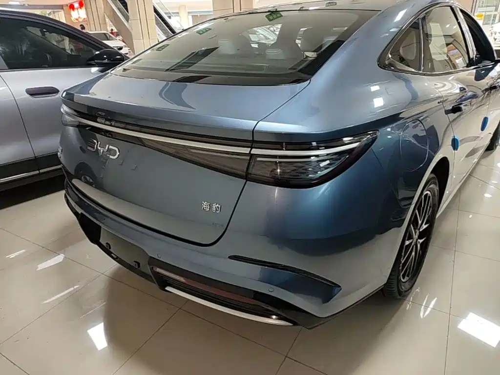 BYD Seal — миниатюра 8