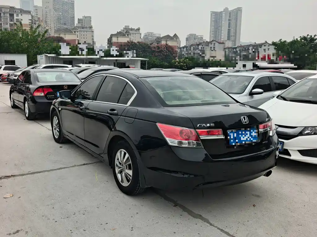 Honda Accord — миниатюра 4