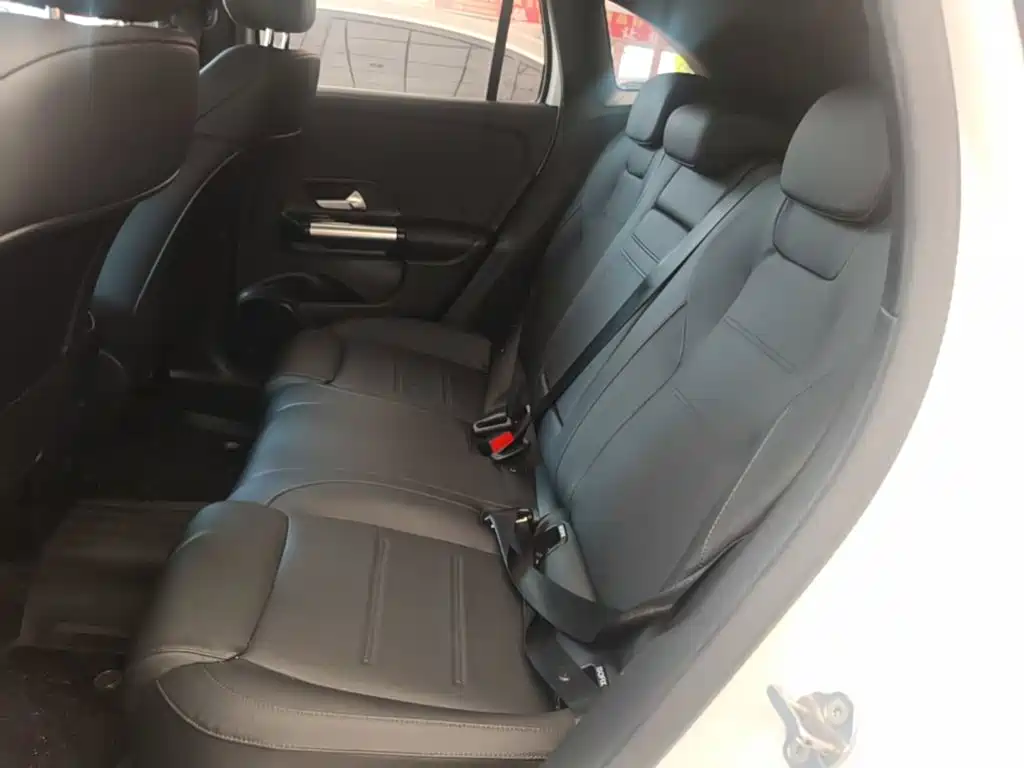 Mercedes-Benz GLA — миниатюра 17