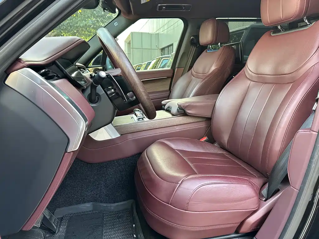 Land Rover Range Rover — миниатюра 9