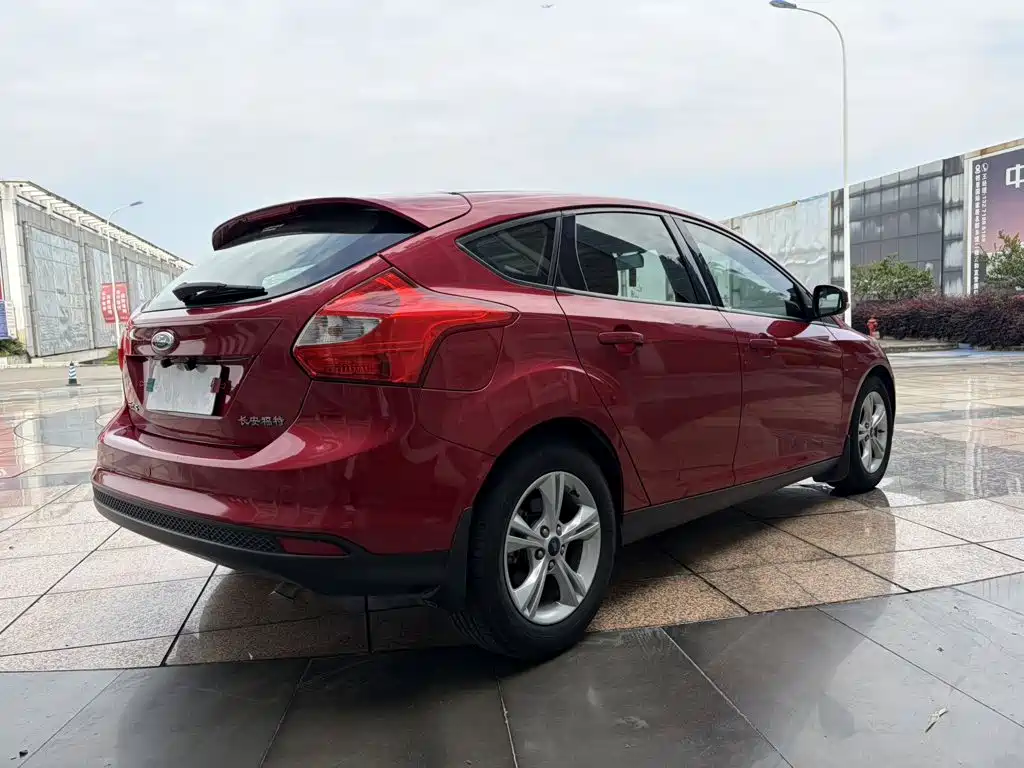 Ford Focus — миниатюра 9