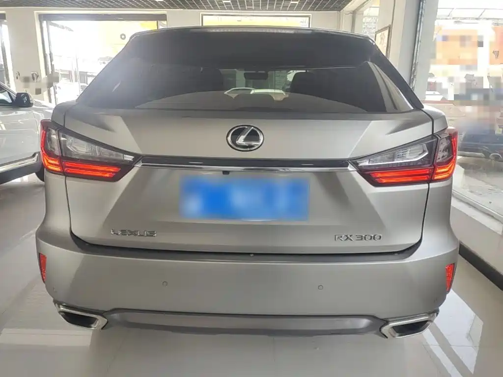 Lexus RX — миниатюра 6