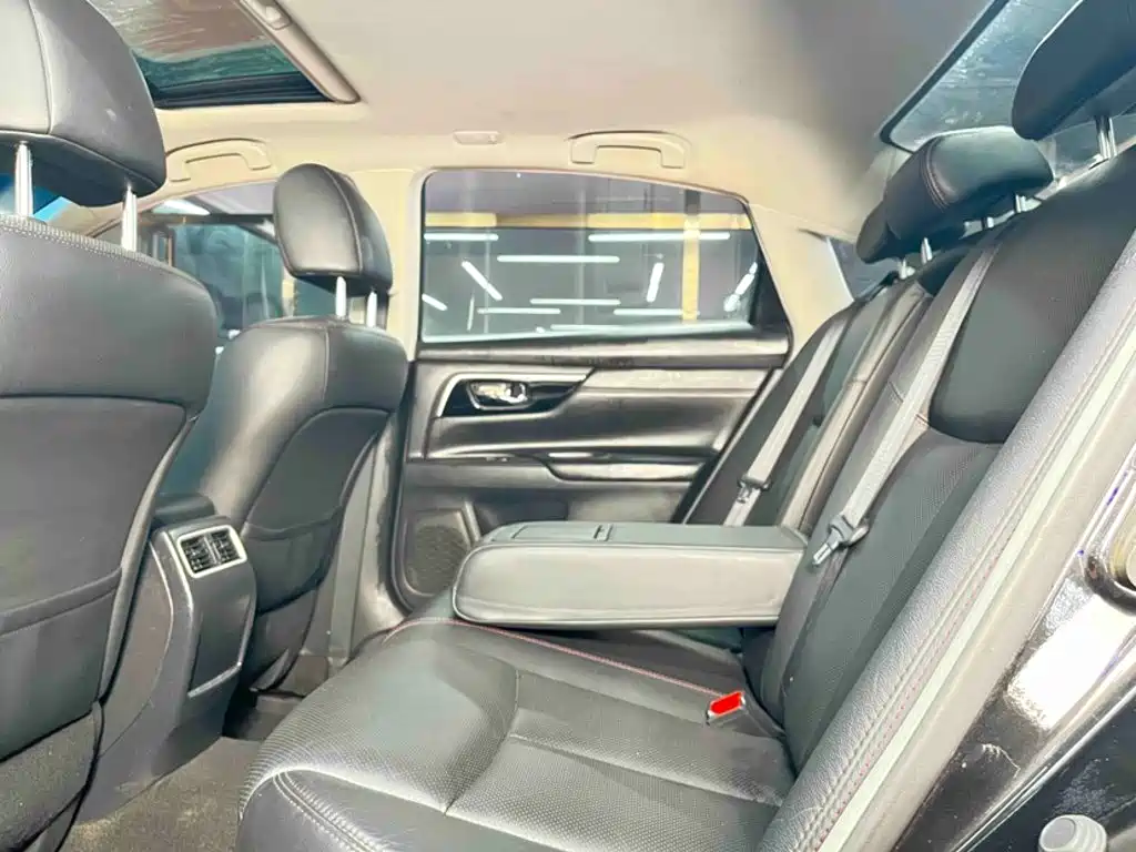 Nissan Teana — миниатюра 18