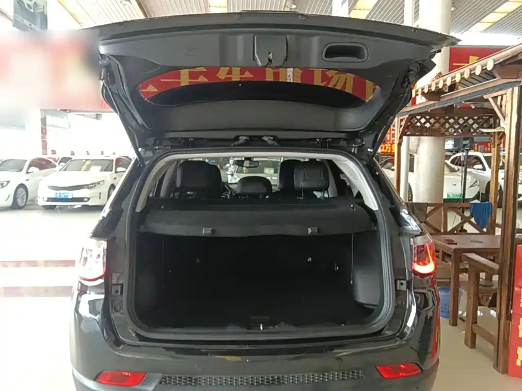 Jeep Compass — миниатюра 19