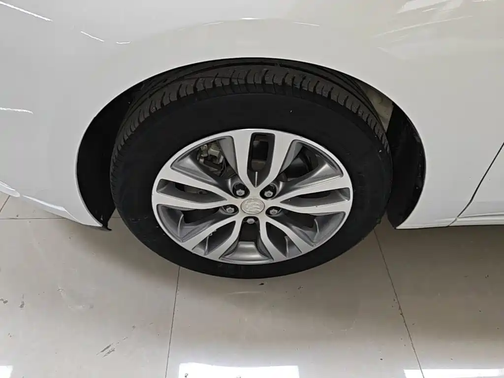 Buick Excelle — миниатюра 23