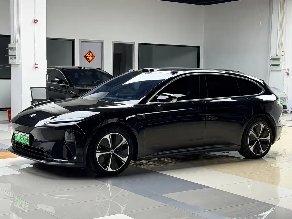 NIO ET5T
