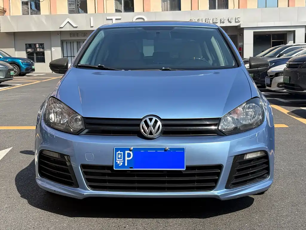 Volkswagen Golf — миниатюра 3