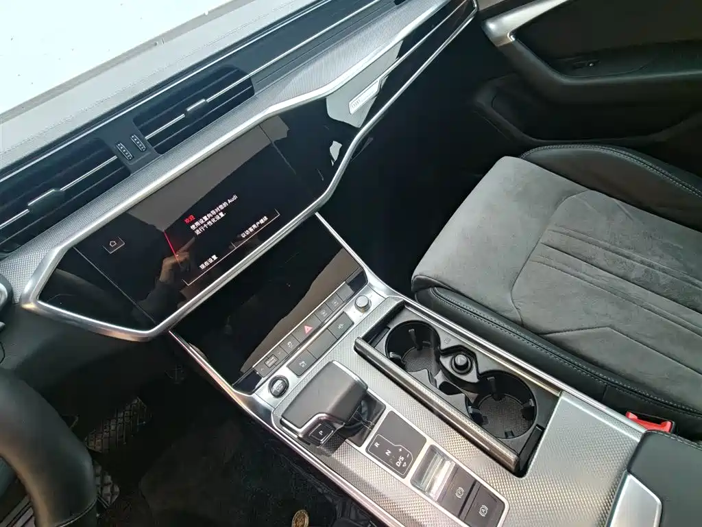 Audi A6L — миниатюра 6