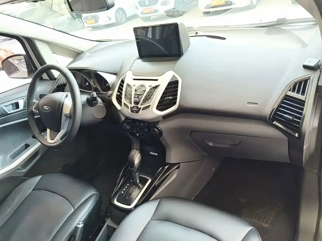 Ford Ecosport — миниатюра 10