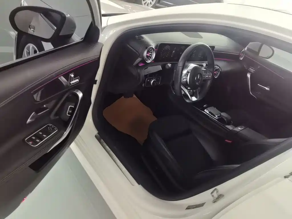 Mercedes-Benz A-Class — миниатюра 16