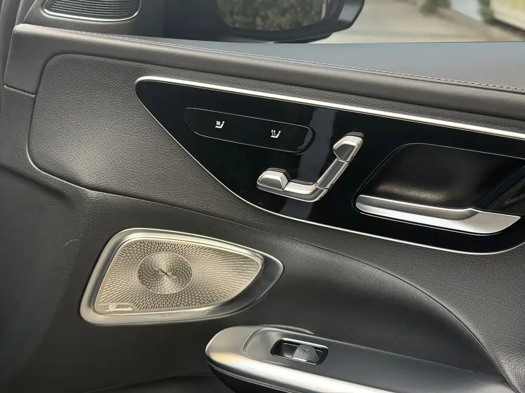 Mercedes-Benz C-Class — миниатюра 19
