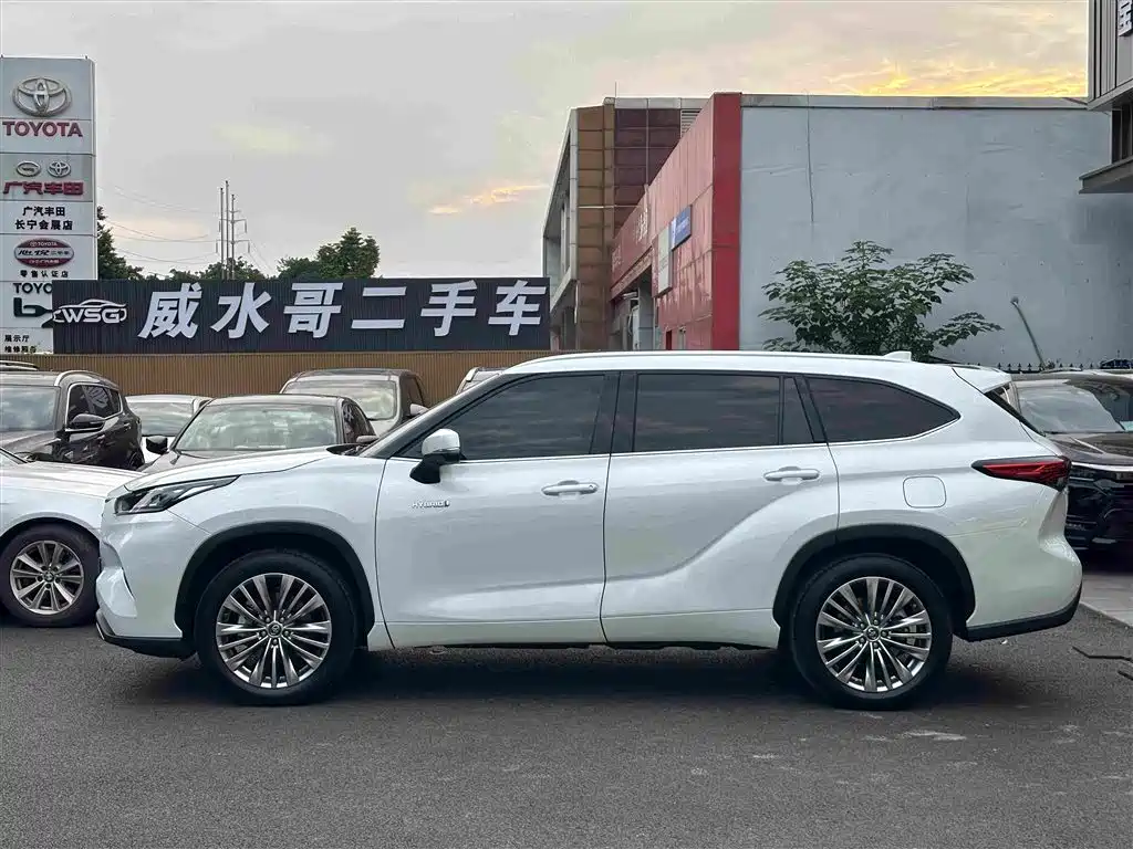 Toyota Highlander — миниатюра 4