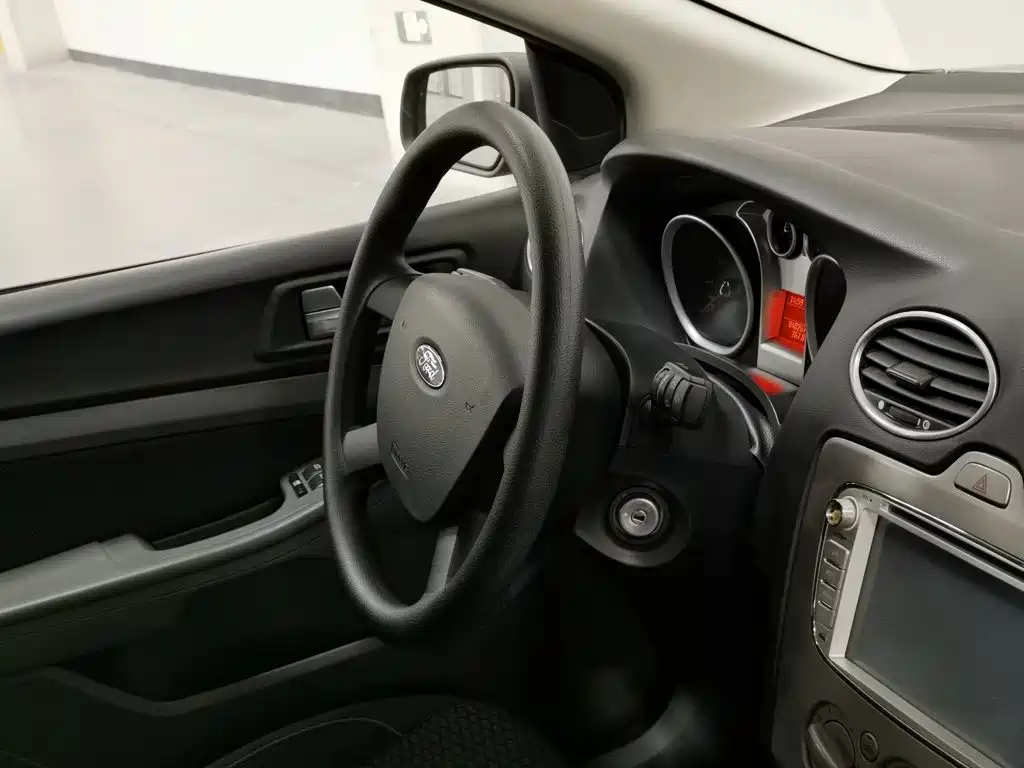 Ford Focus — миниатюра 22