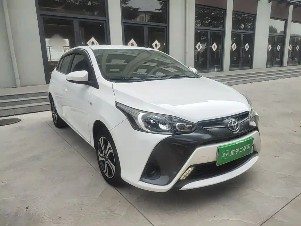 Toyota Yaris L — миниатюра 4