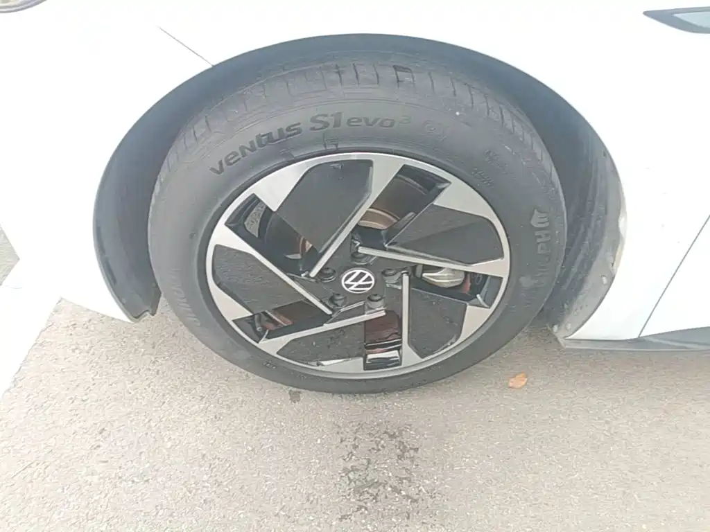 Volkswagen ID.3 — миниатюра 23