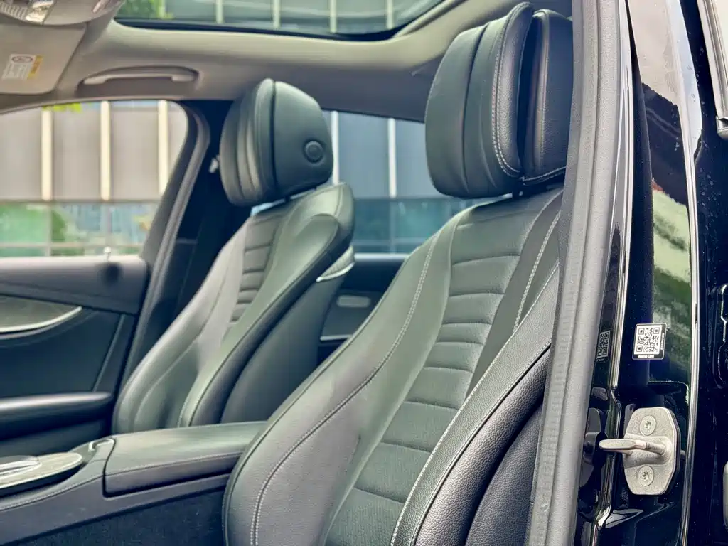 MERCEDES-BENZ E CLASS