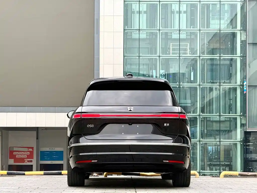 NIO ES8 — миниатюра 12