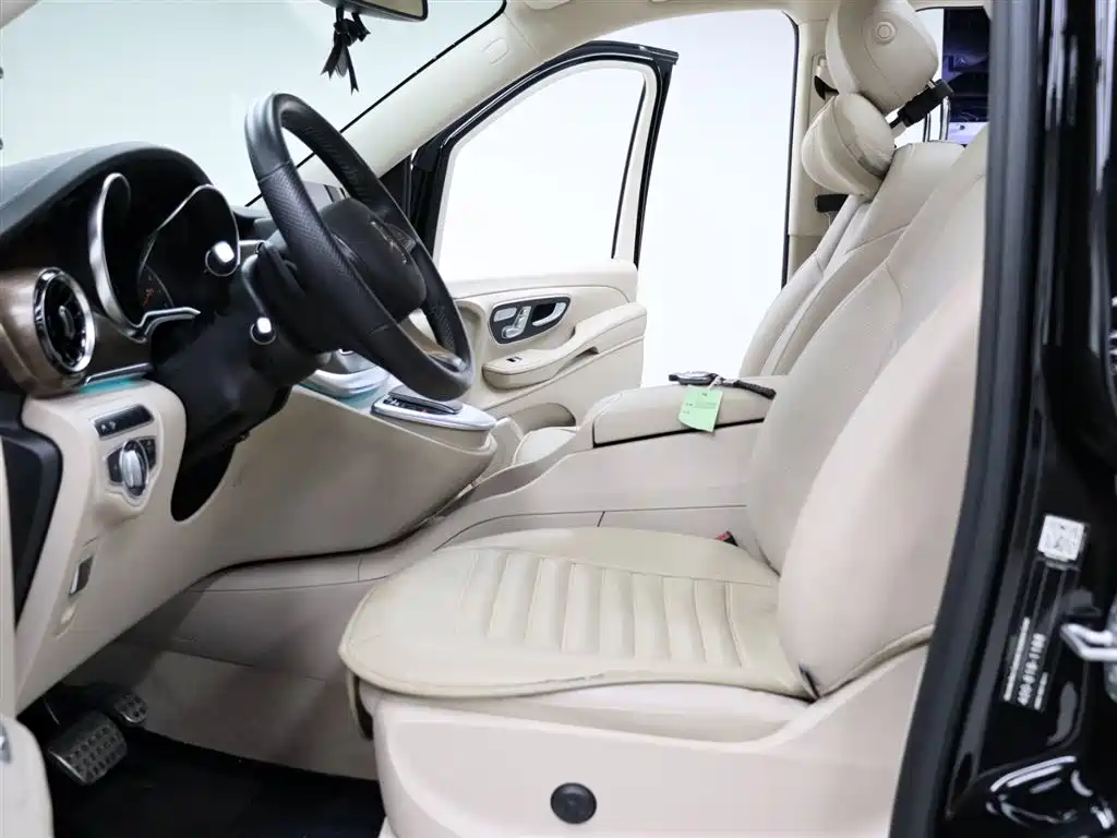 MERCEDES-BENZ V CLASS