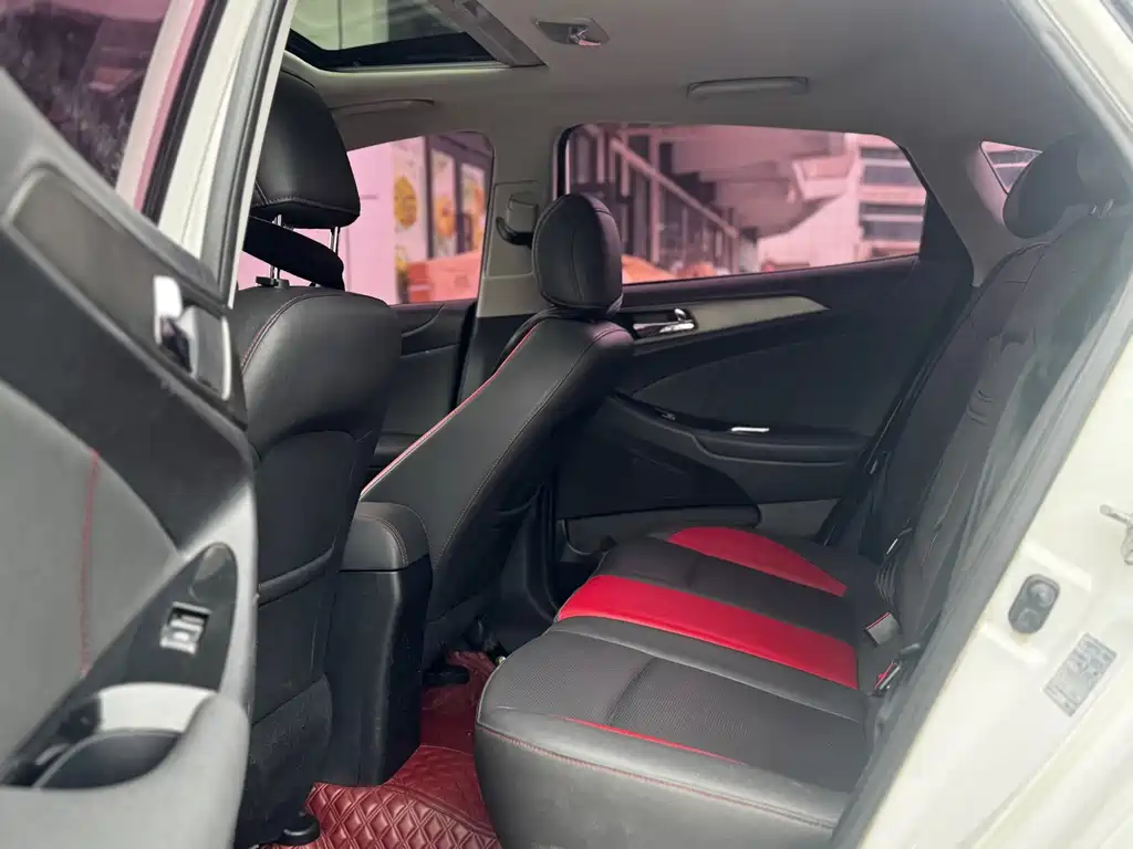 Changan Eado XT — миниатюра 12