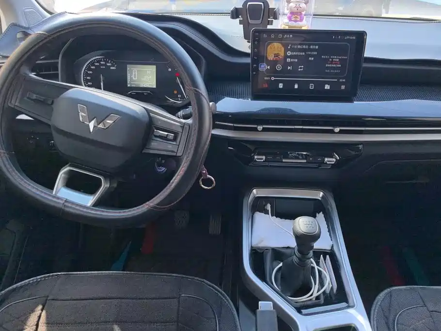 Wuling Jiachen — миниатюра 12